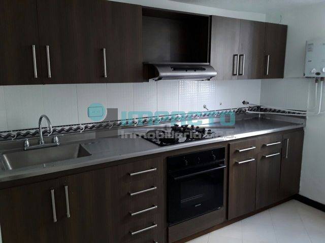 SE ARRIENDA APARTAMENTO EN EL POBLADO COD 11201 <