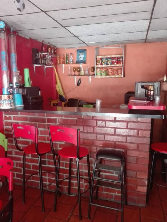 Local comercial via principal de giron