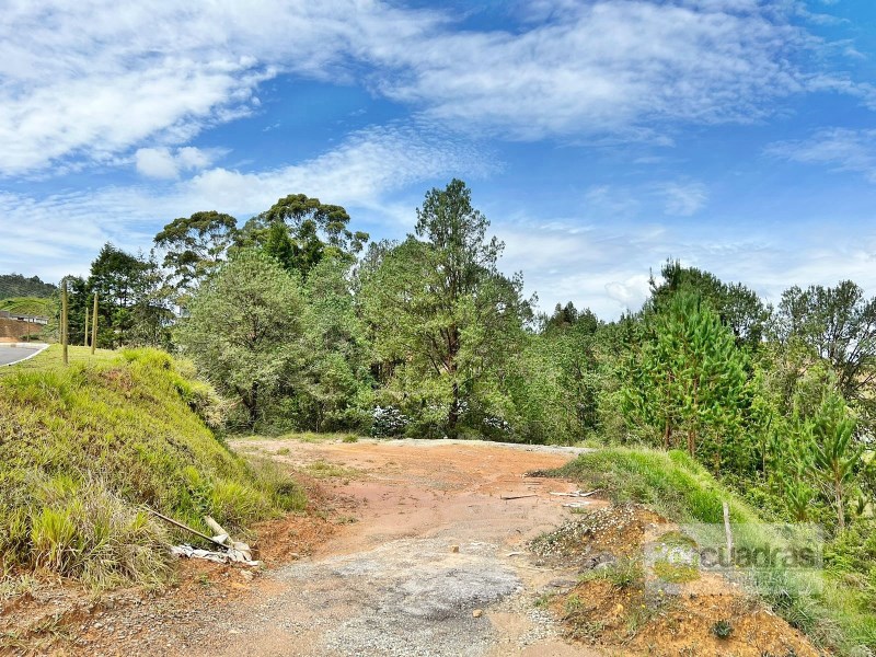 LOTE EN UNIDAD CERRADA PINERA LA CLARA EN GUARNE