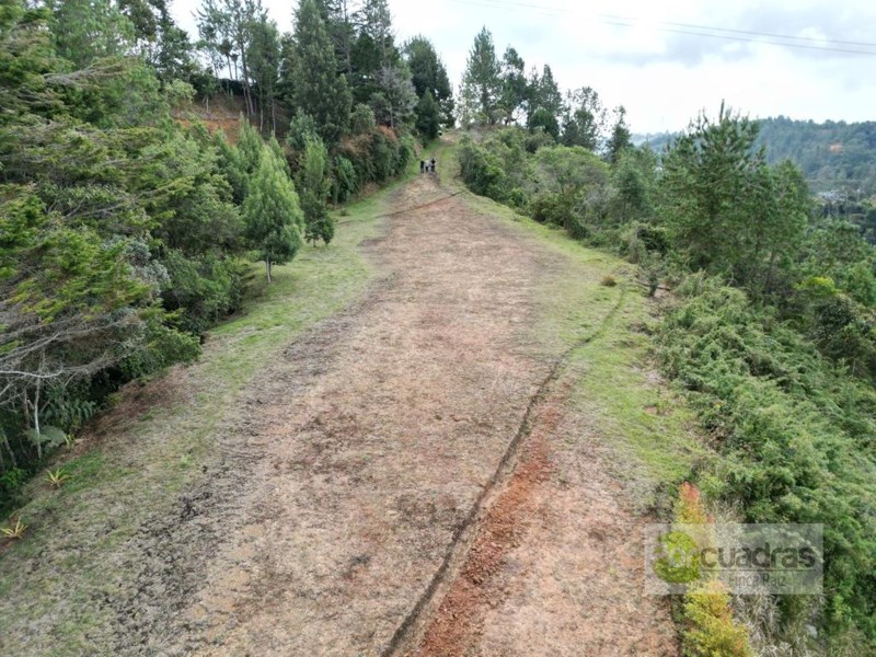 LOTE CON VISTA A LA REPRESA LA FE