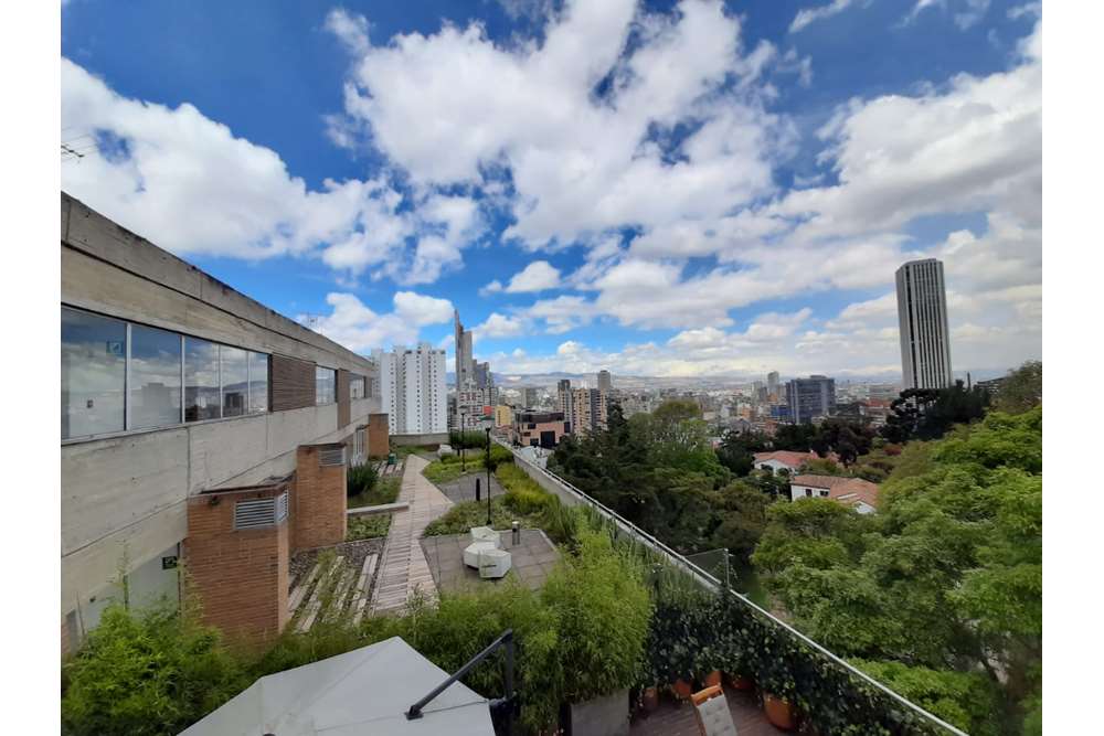 VENDO ACOGEDOR APARTAESTUDIO STA. FE BOGOTA