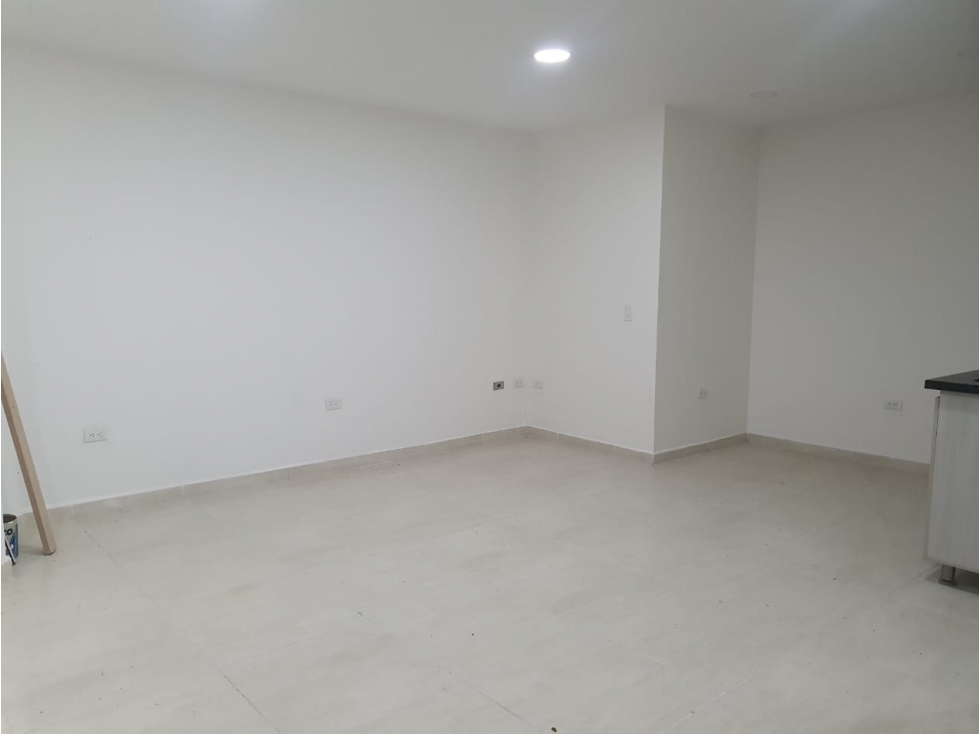 VENDO LOCAL COMERCIAL EN SABANETA - VIRGEN DEL CARMEN