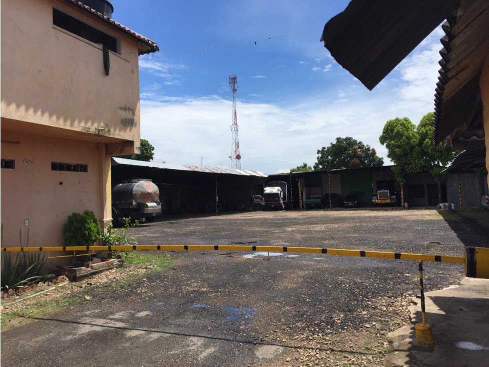 SE VENDE LOTE  COMERCIAL EN AGUAZUL CASANARE