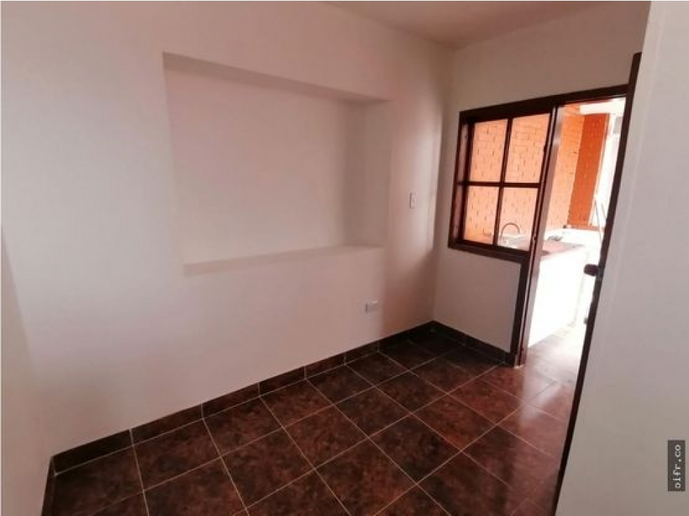 BOGOTA,  ARRIENDO CASA  NUEVA MARSELLA  400 MTS