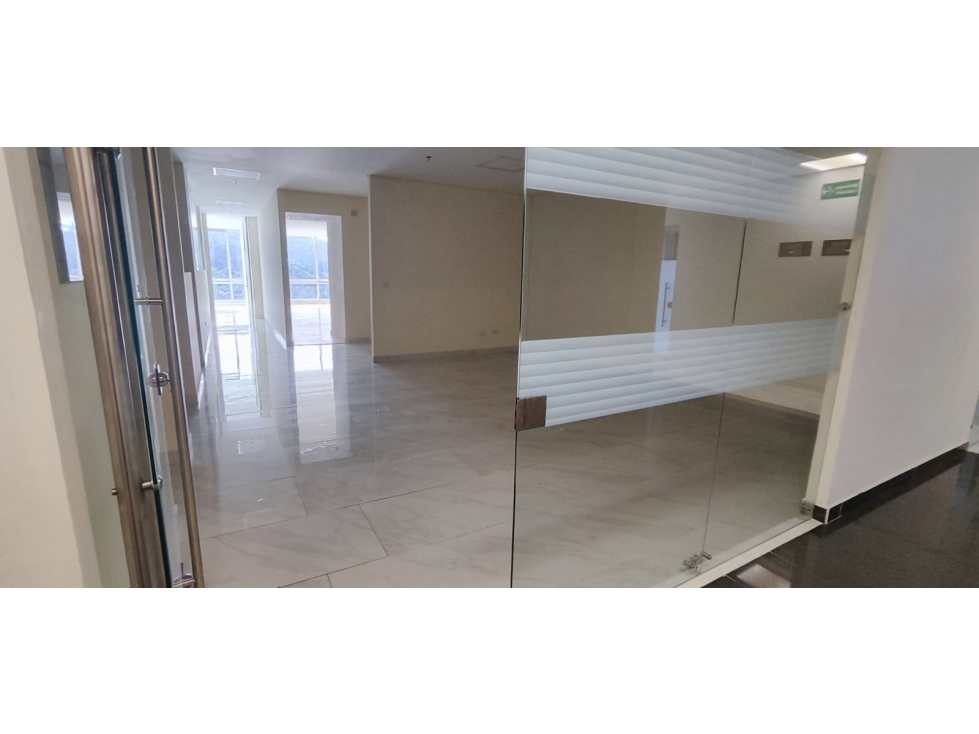 Bogota arriendo oficina en north point area 167.2 mts