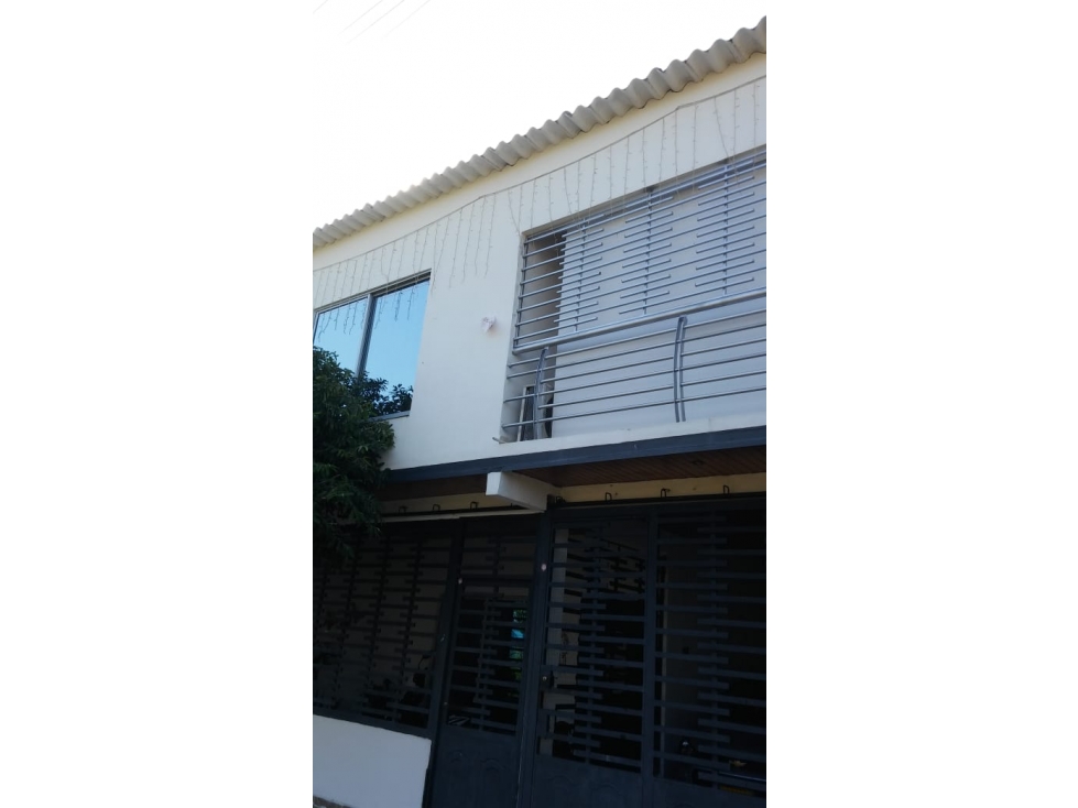 VENDO CASA RENTABLE CON 2 APARTAMENTOS GIRARDOT