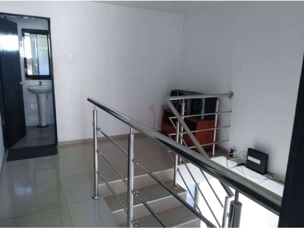 Se vende casa duplex en el barrio El Carmen