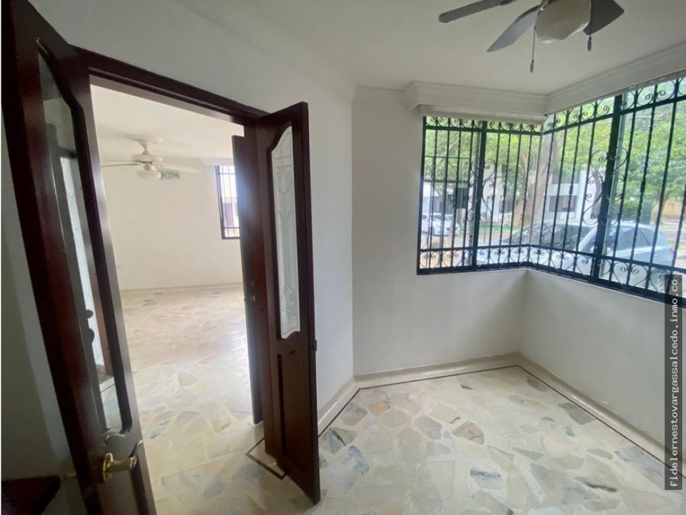 VENTA - CASA CONJUNTO CERRADO AVENIDA EL LIBERTADOR, SANTA MARTA