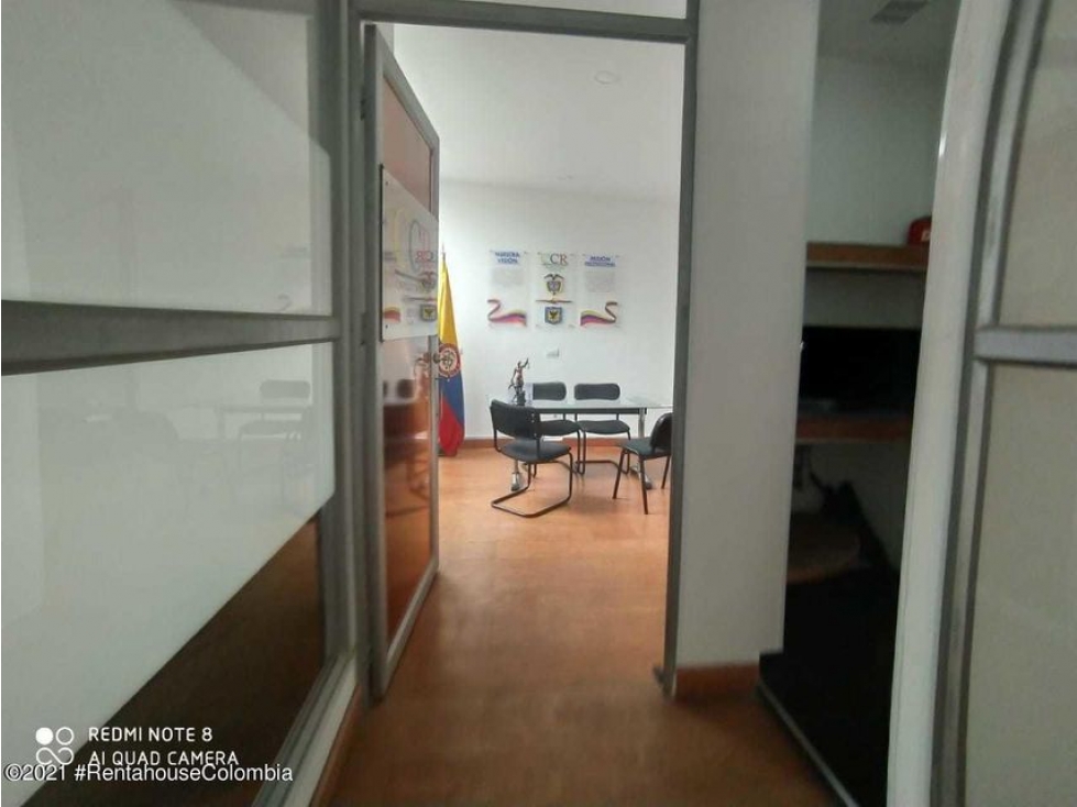 Arriendo Comercial en  San Felipe(Bogota) C.C 22-31