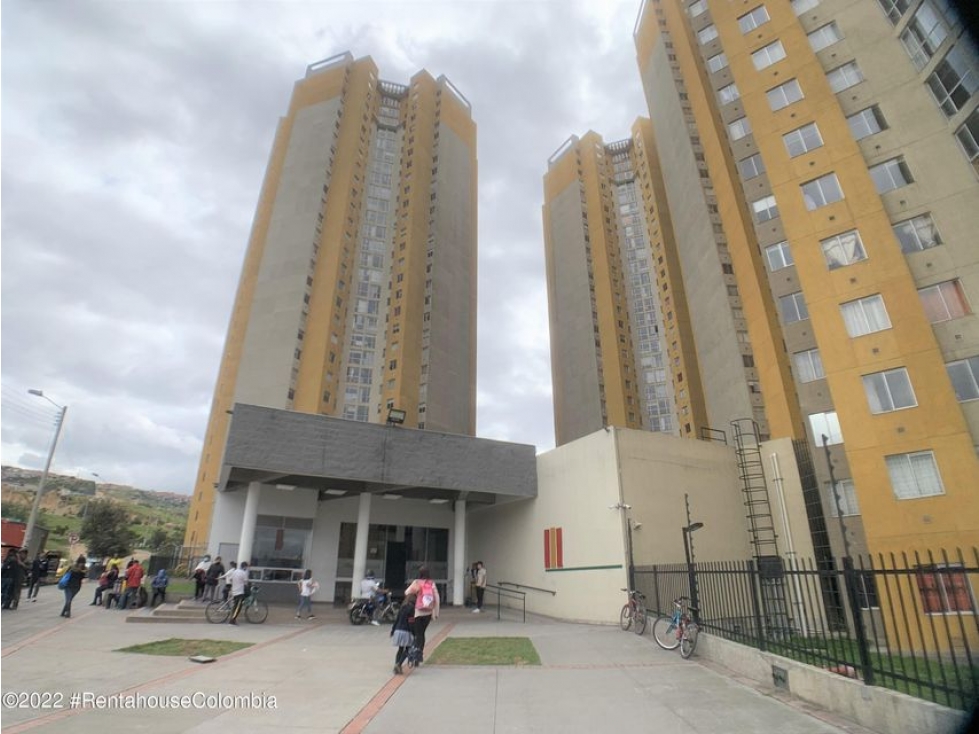 Vendo Apartamento en  Ciudad BolivarS.G. 23-807