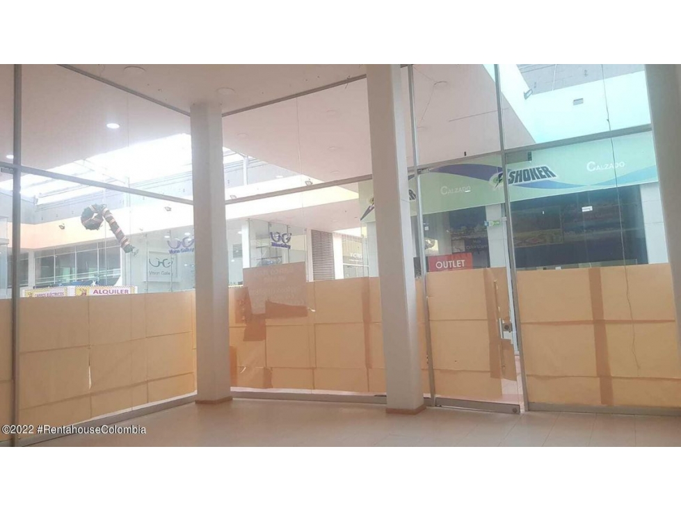 Comercial en  Nova Plaza RAH CO: 22-2681