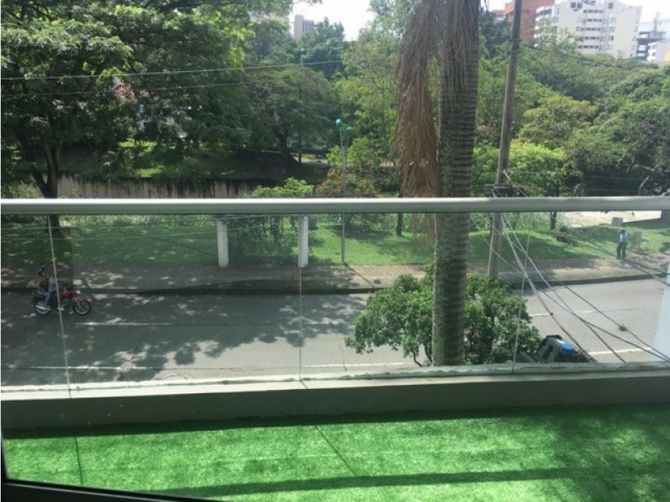 EDIFICIO EN SANTA ROSA AL OESTE DE CALI EN VENTA