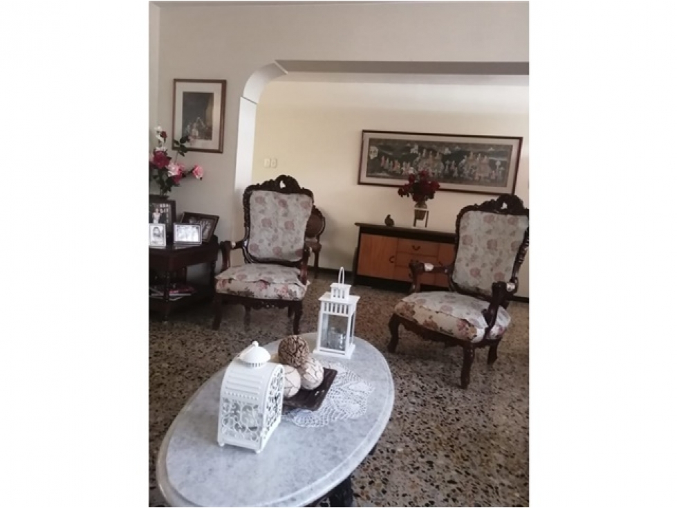 VENTA CASA LA FLORA CCH W6801913