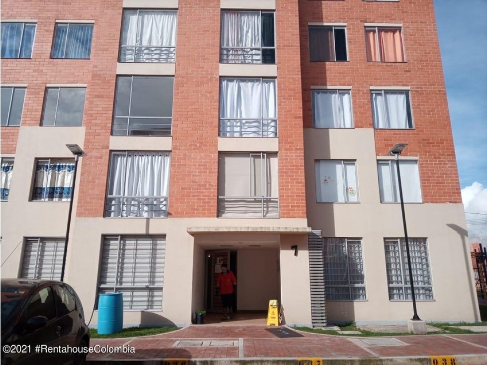 Apartamento en  Rincon del Zipa RAH CO: 23-2155