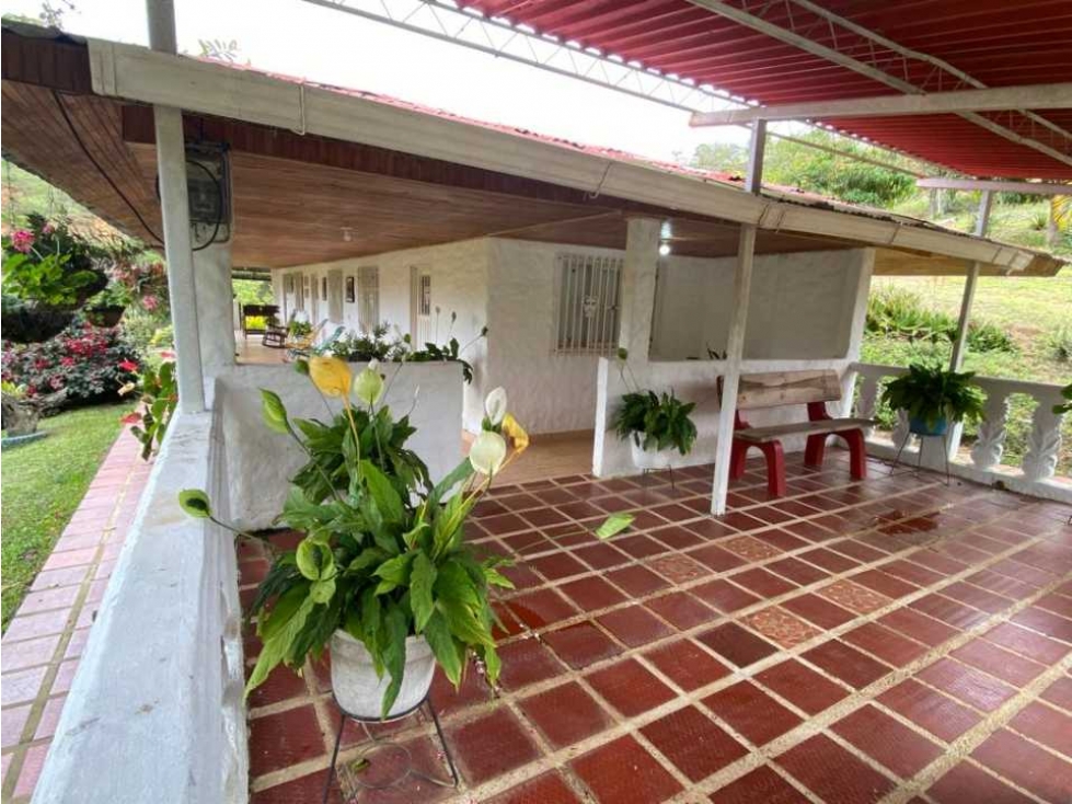 SE VENDE CASA CAMPESTRE LA CUMBRE-RESTREPO (A.G) CW: 6889679