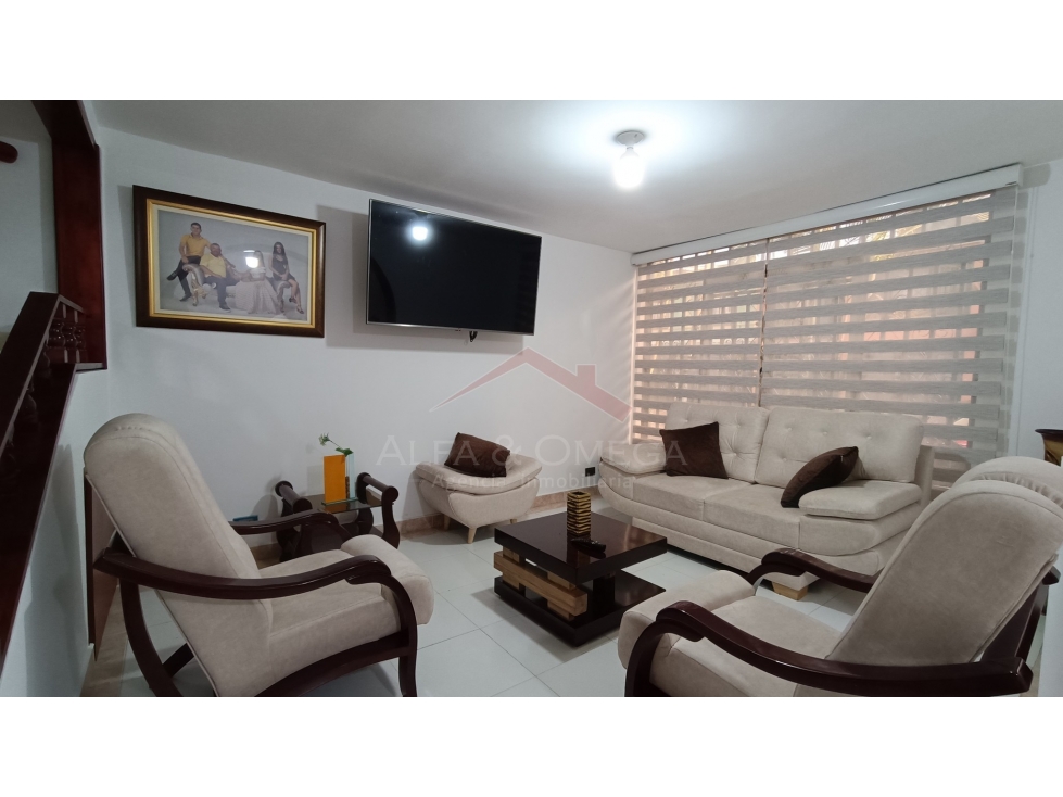 IBAGUÉ-VENTA DE CASA UNIFAMILIAR URB. SANTA ANA