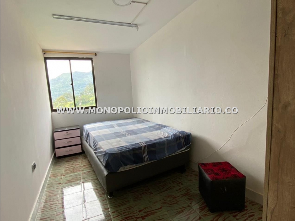 CASA HOTEL EN VENTA - SECTOR EL LLANO, COPACABANA COD: 23736