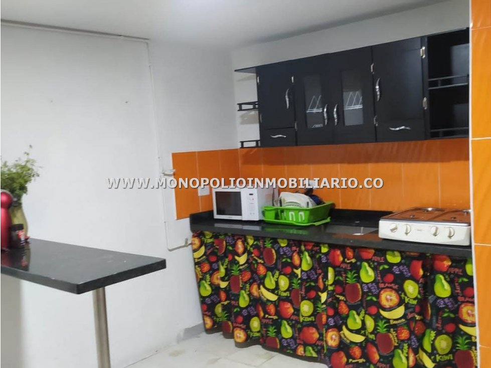 CASA BIFAMILIAR EN VENTA - SECTOR EL DIAMANTE, ROBLEDO COD: 23594