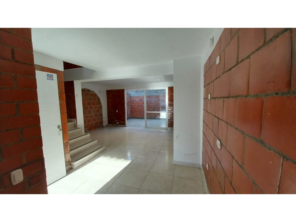 VENTA CASA MEDIANERA  ALBORADA II JAMUNDI