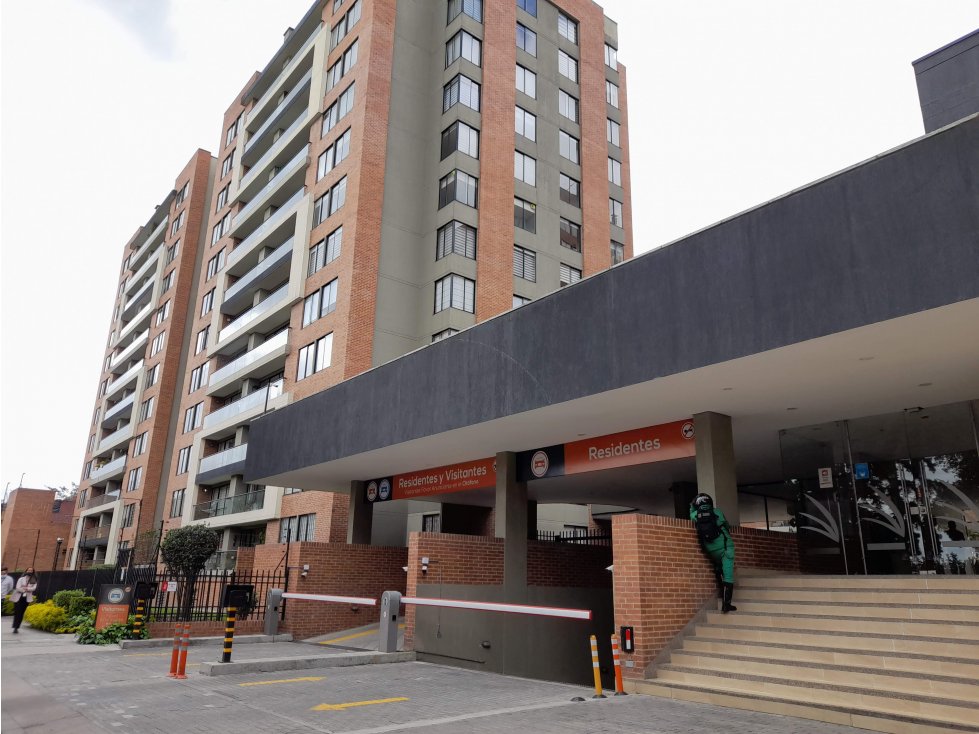 Arriendo Apartamento Amoblado en Salitre