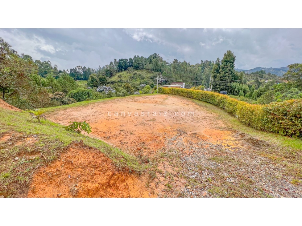 Venta de Lote en Condominio Guarne