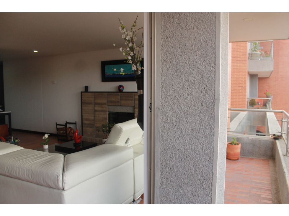 VENTA APARTAMENTO EN COLINA CAMPESTRE - CLUB HOUSE - PISO 16