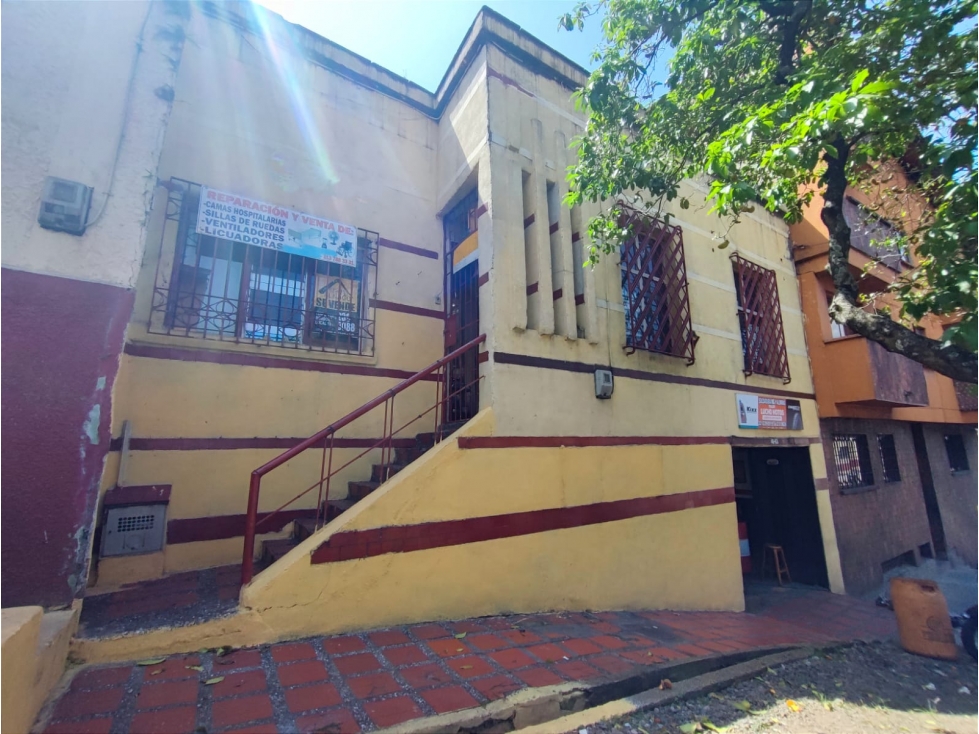 CASA EN VENTA EN MANRIQUE CENTRAL, PISO 1