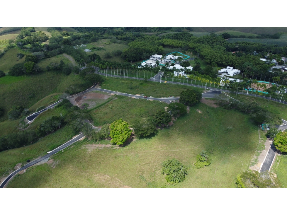 Lote de 1.825 m2 para venta en Maracay, Ciudad Campestre, Cerritos