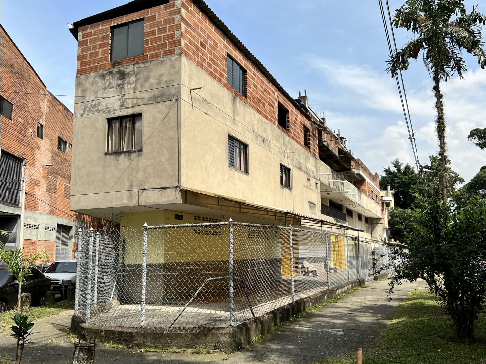 OPORTUNIDAD DE INVERSION ?  BODEGA INDUSTRIAL EN GUAYABAL