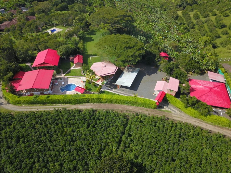 Se vende finca hotel en Quimbaya