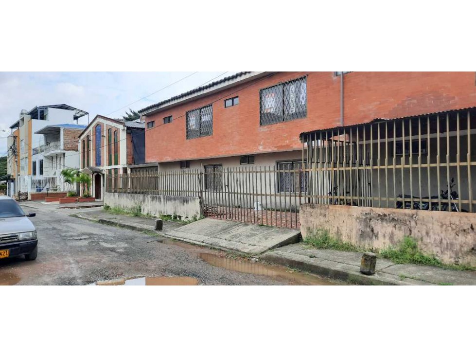 Alquilo casa en sur cali  segundo piso barrio limonar