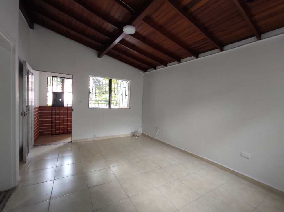 APARTAMENTO EN ARRIENDO SECTOR SAN JUAN LA 70