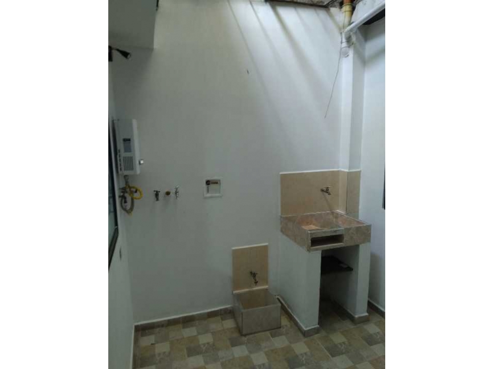 Apartamento en arriendo sector barrio palmas , 2do piso