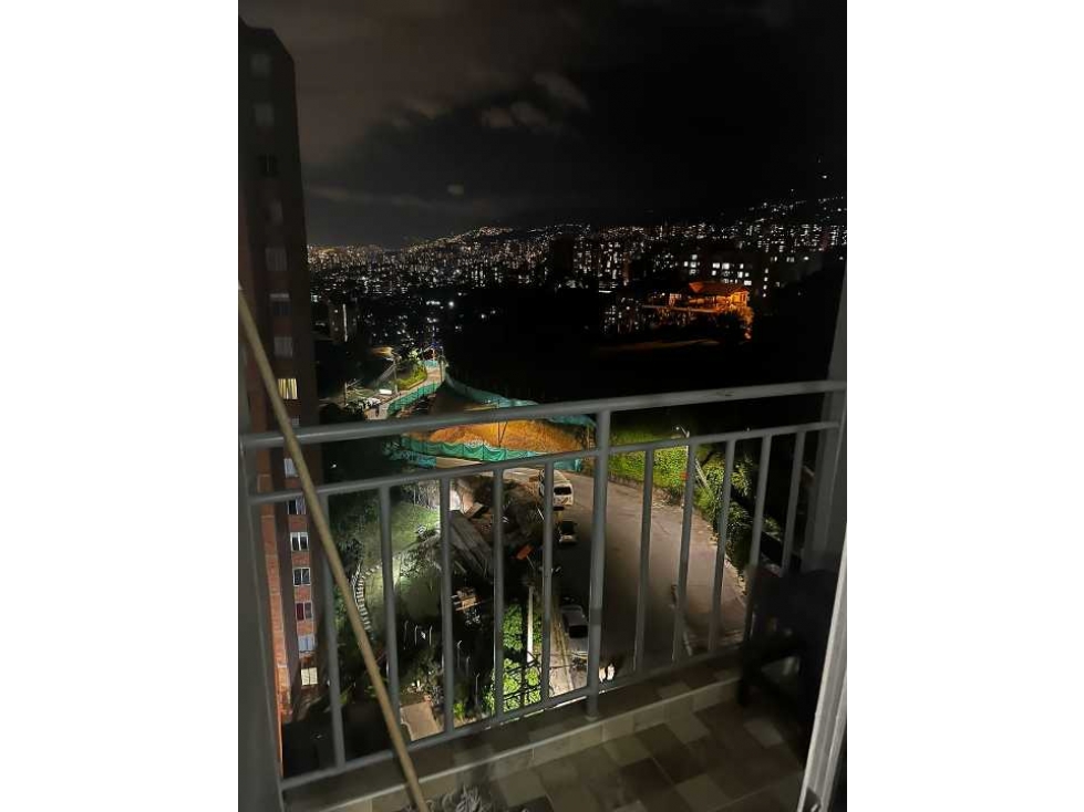 Apartamento en venta Palmeras Envigado con parqueadero privado