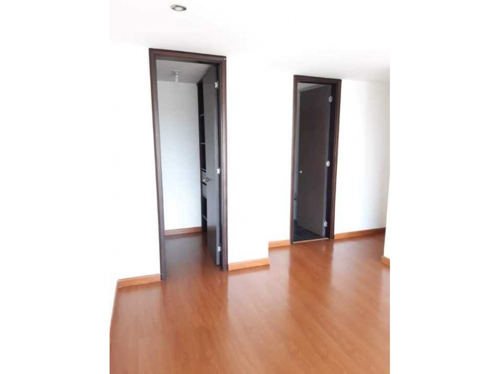 ARRIENDO APARATAESTUDIO DUPLEX EN ALPES