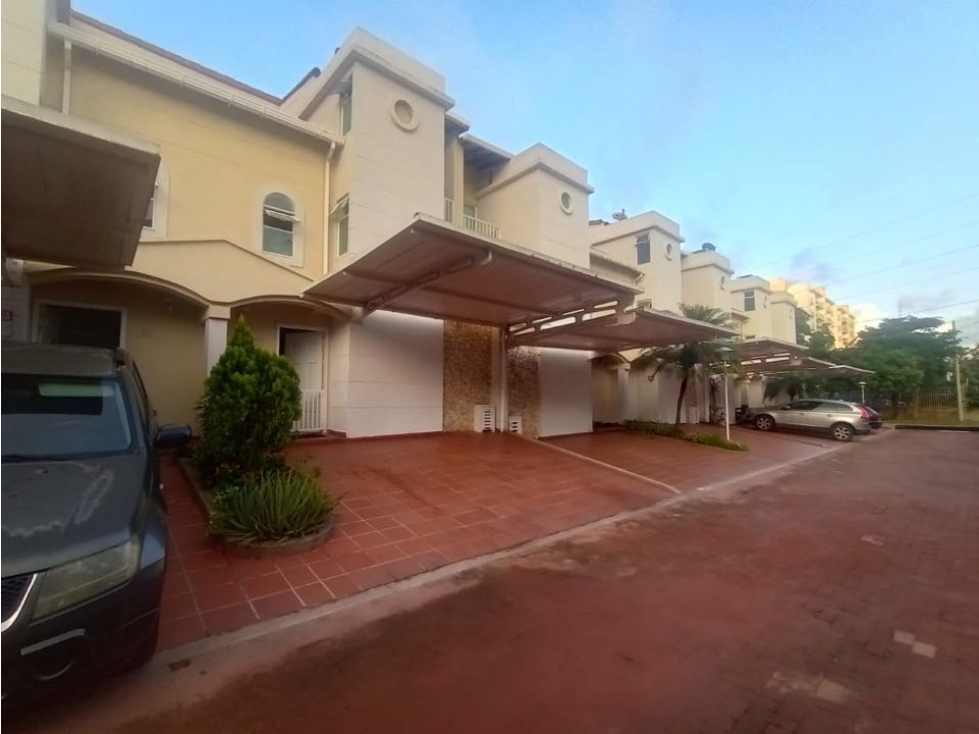 Arriendo casa en Boulevard de Buena Vista