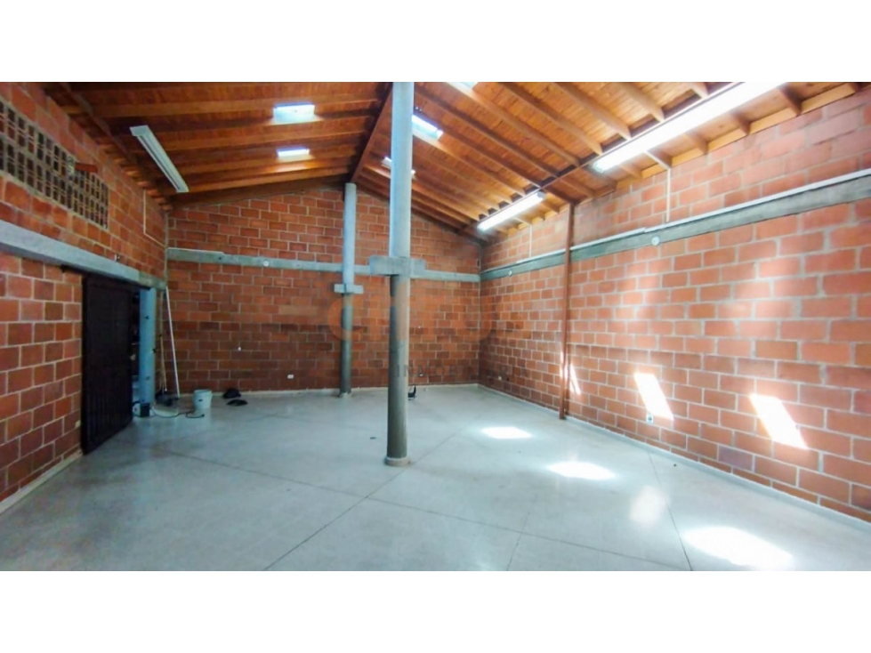 Bodega en Arriendo en Medellin - El Chagualo