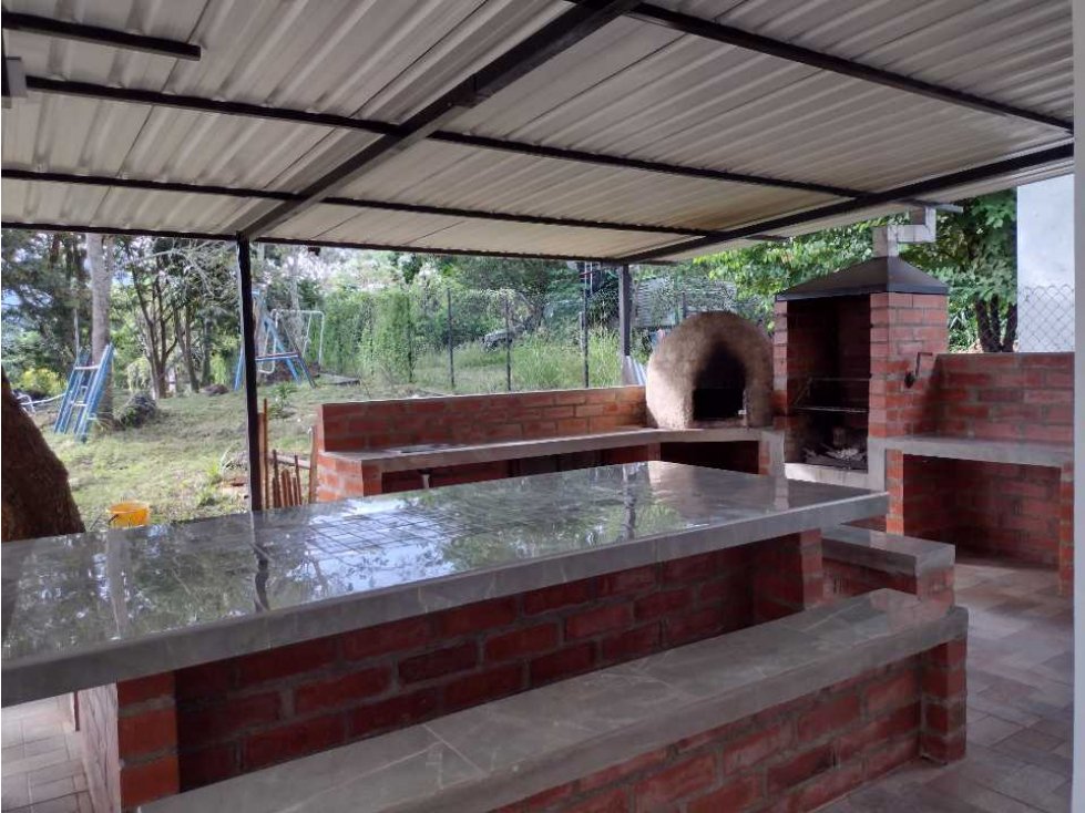 Casa Campestre con Piscina privada en Apulo Tocaima