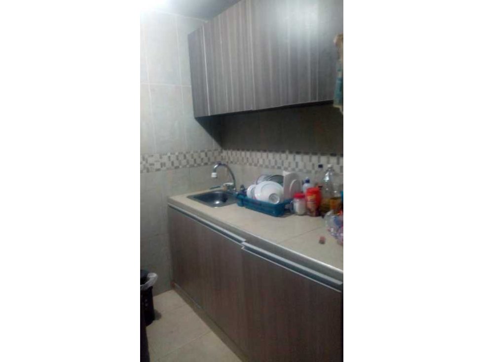 Vendo Casa de 3 pisos en suba bilbao excelente estado