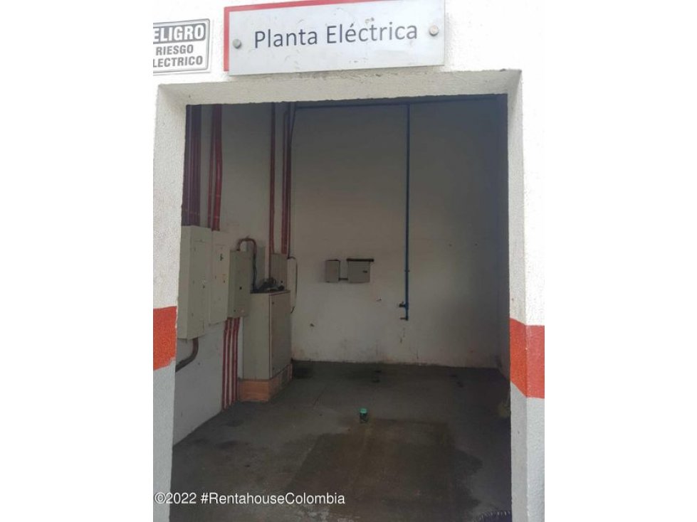 Comercial en  Brisas del Norte RAH CO: 22-2854