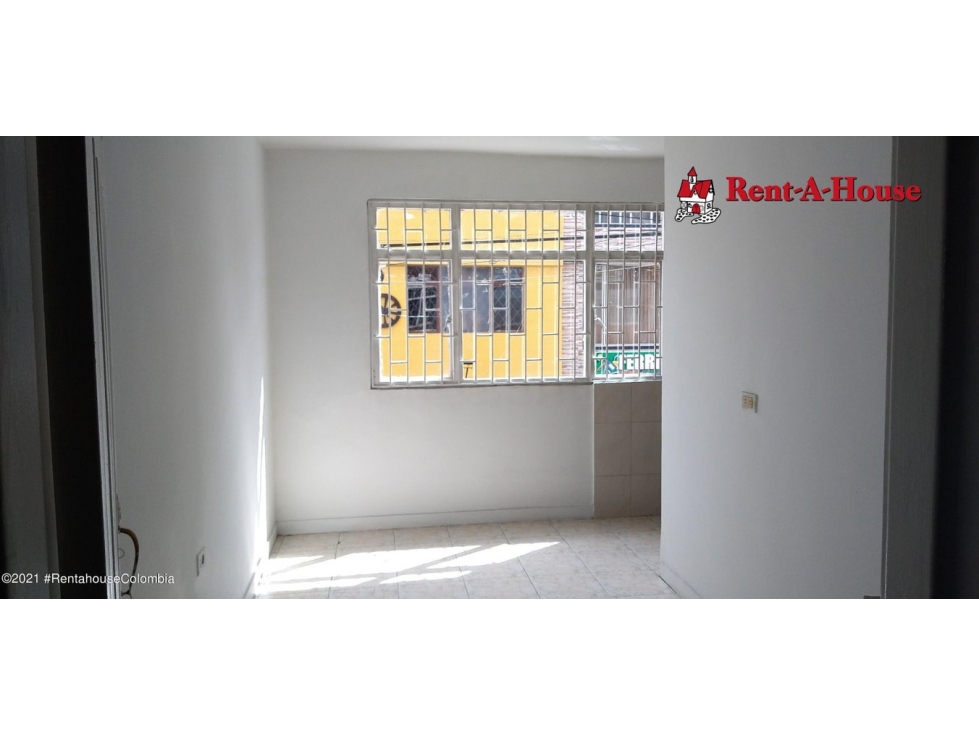 Comercial en  Venecia(Bogota) RAH CO: 24-432