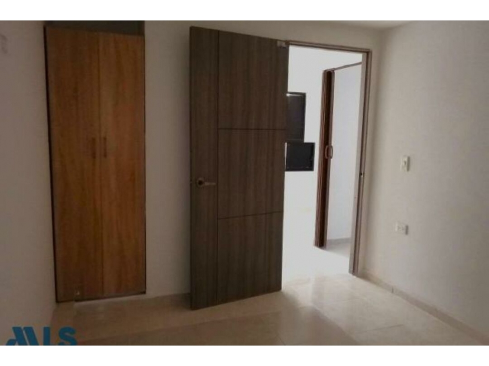 Edificio en venta en Niquia, Bello