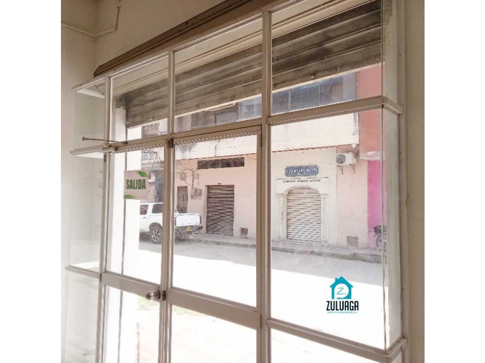 En Arriendo Local Comercial en Magangué,  Barrio Centro