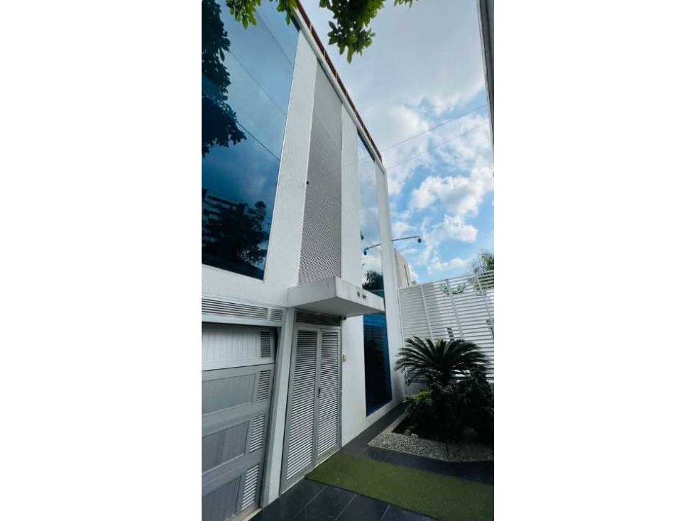 En venta edificio en bellavista Cali oeste