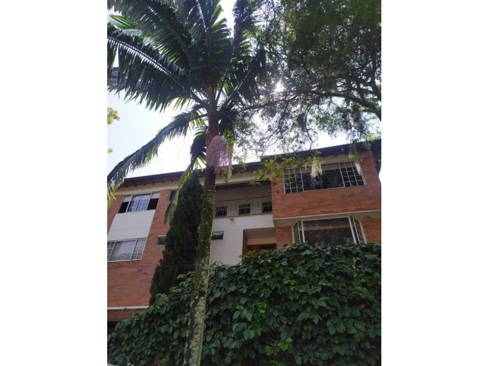 *envigado benedictinos* Unidad de casas independien  ,5 alcobas ,zona