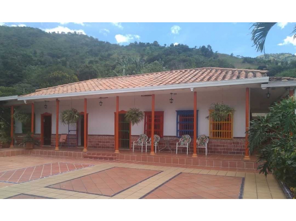 Exclusiva Finca en Girardota Antioquia