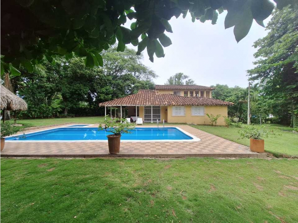 Finca independiente en venta en Santa fe de Antioquia.