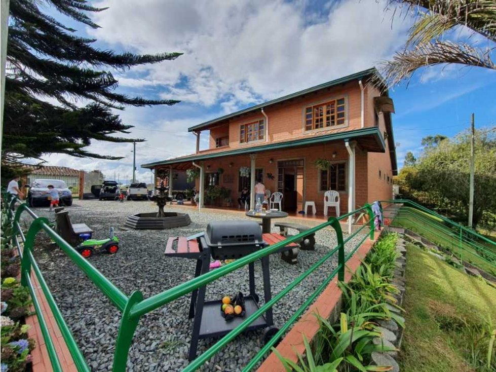 HERMOSA FINCA EN VENTA EN MARINILLA CERCA A LA AUTOPISTA MED. - BOG.