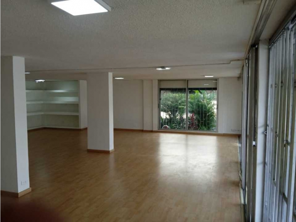 Local comercial en arriendo vitrina comercial