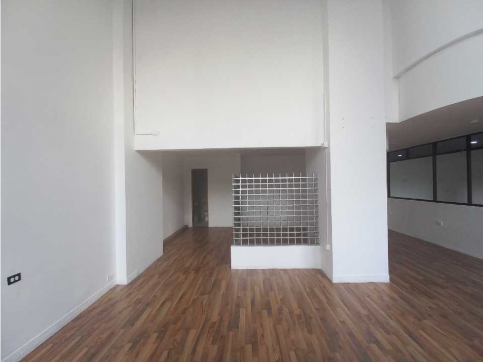 Local en arriendo en Pereira sector Circunvalar  / COD: 6205494